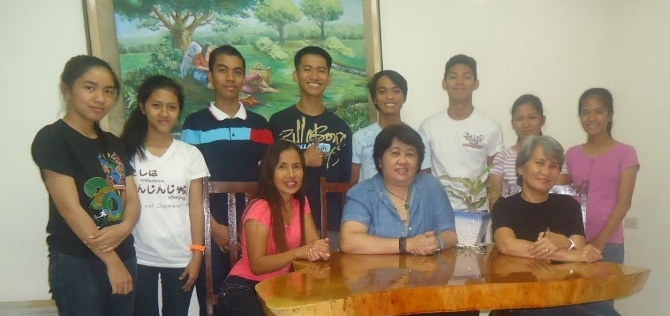 10 Haiyan (Yolanda) victims in UPVTC Receive Bursary from UPAA-MB